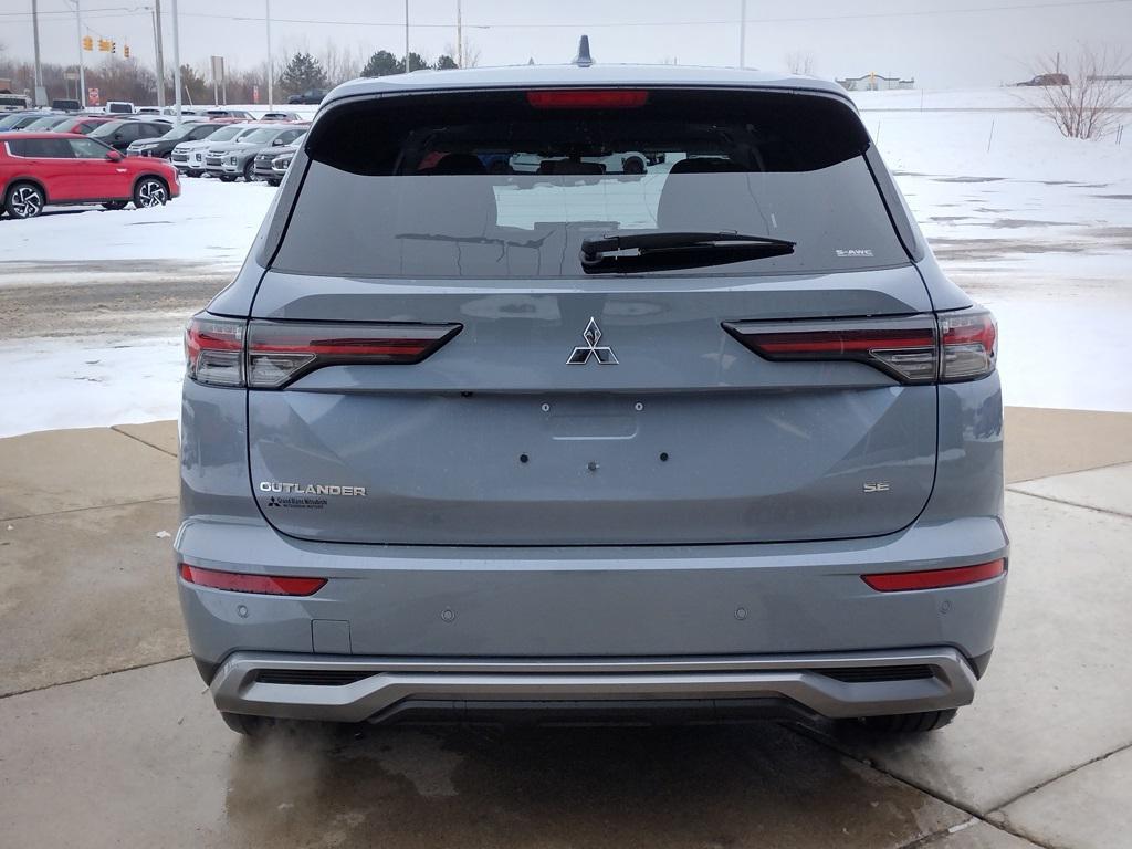 new 2026 Mitsubishi Outlander car, priced at $39,500