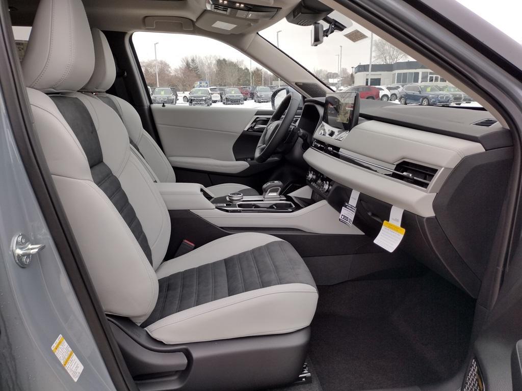 new 2026 Mitsubishi Outlander car, priced at $39,500