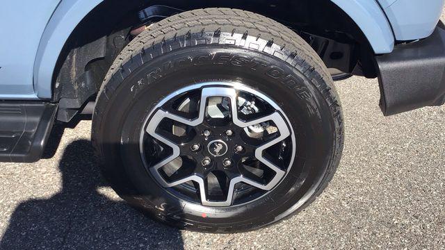 new 2025 Ford Bronco car, priced at $48,958