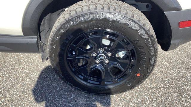 new 2025 Ford Bronco Sport car, priced at $41,653
