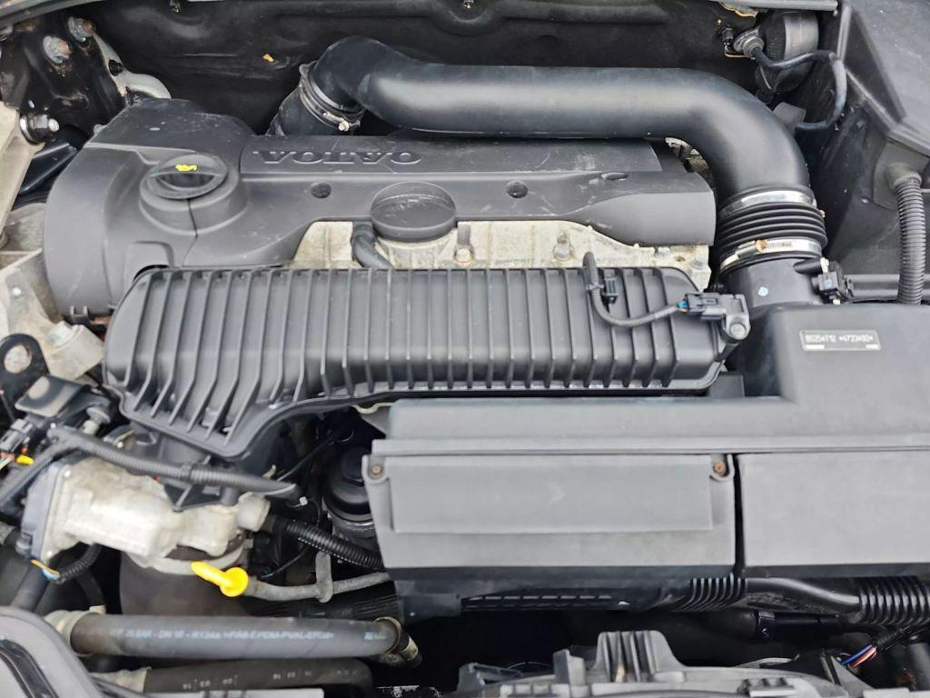 used 2015 Volvo V60 car, priced at $9,899