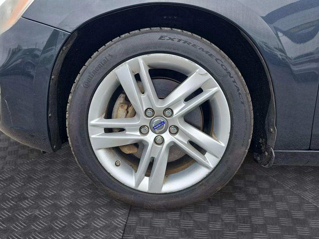 used 2015 Volvo V60 car, priced at $9,899