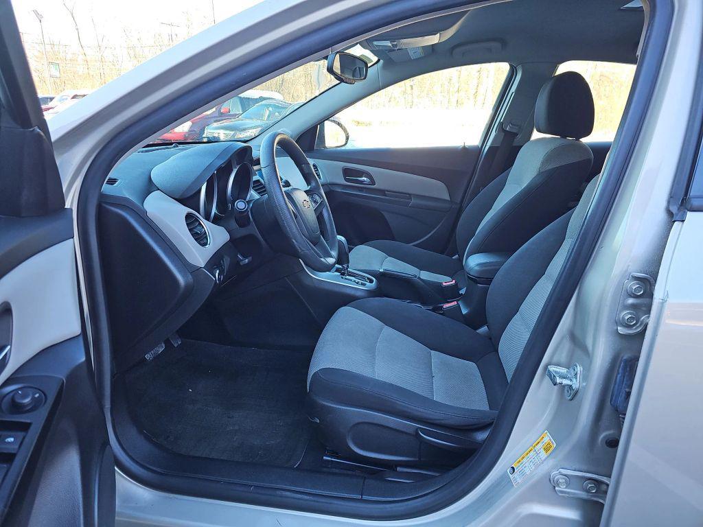 used 2014 Chevrolet Cruze car, priced at $6,499