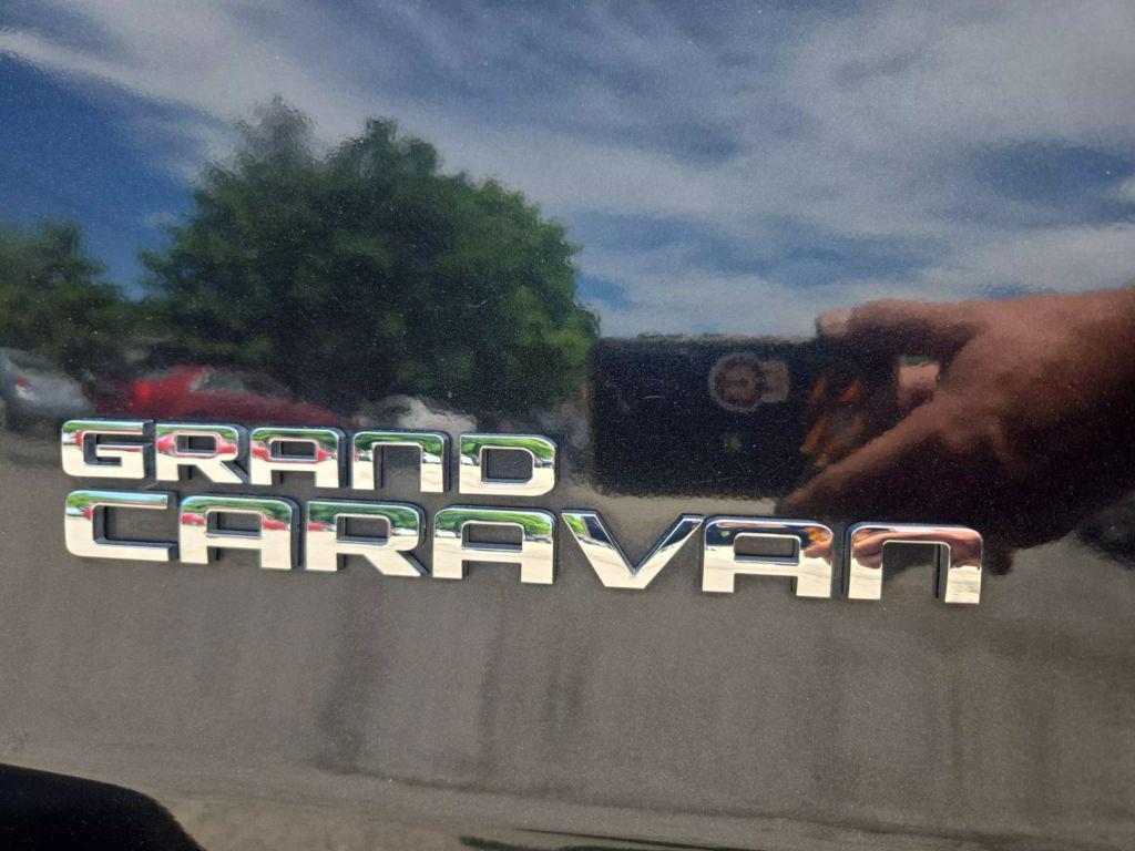 used 2018 Dodge Grand Caravan car, priced at $8,999