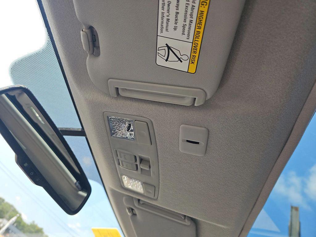 used 2008 Mazda CX-7 car, priced at $7,999