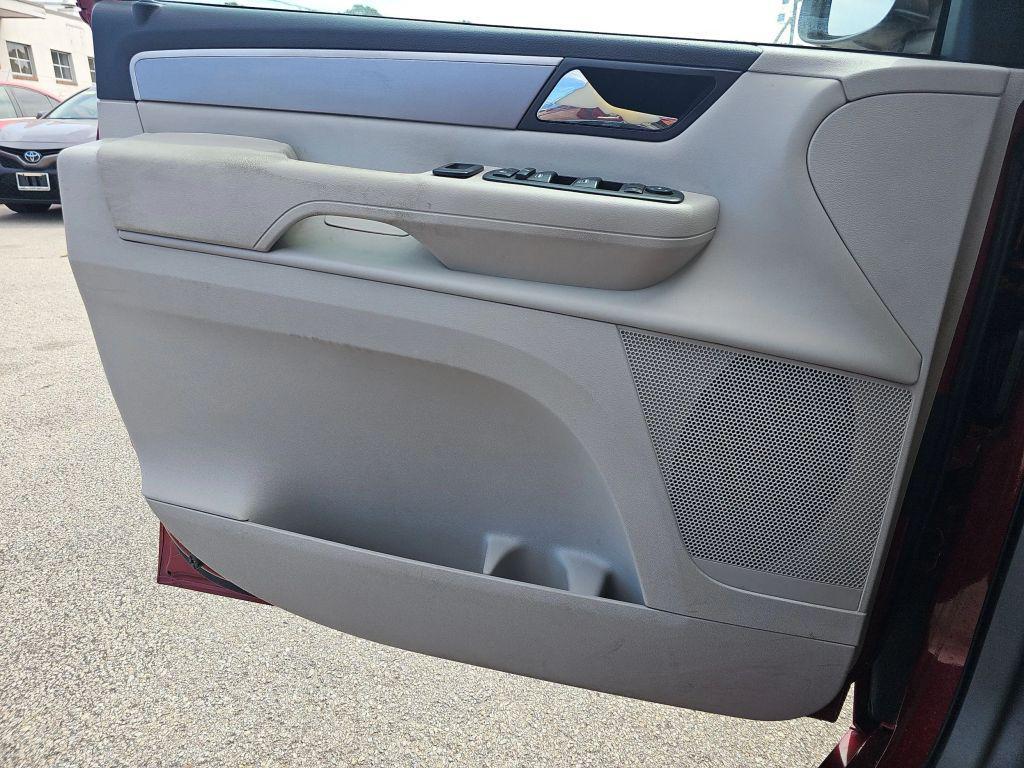 used 2011 Volkswagen Routan car, priced at $6,899