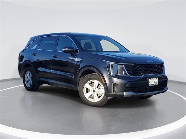 used 2025 Kia Sorento car, priced at $30,988