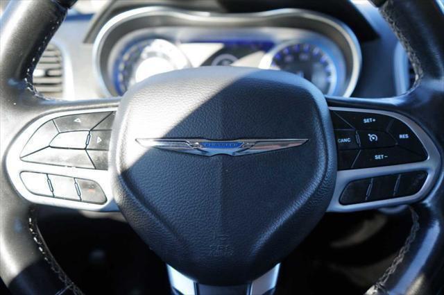 2020 Gloss Black Chrysler 300