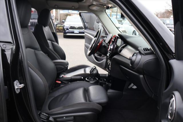 used 2022 MINI Hardtop car, priced at $22,995