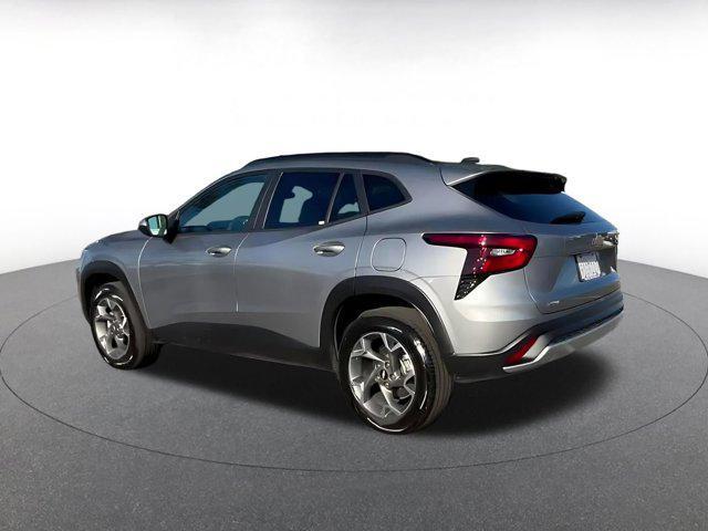 used 2025 Chevrolet Trax car, priced at $18,798