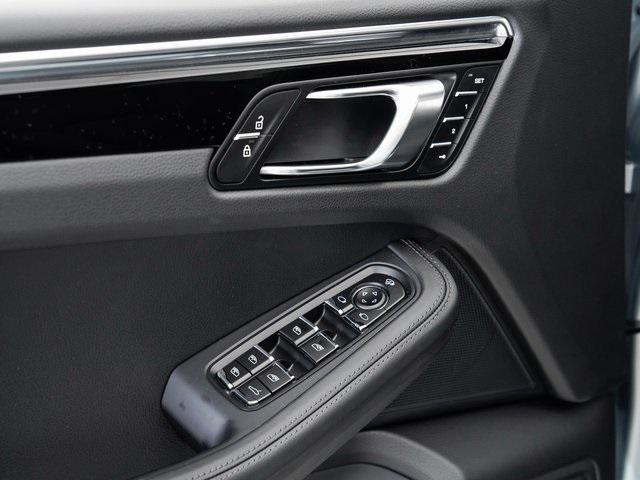 new 2026 Porsche Macan car