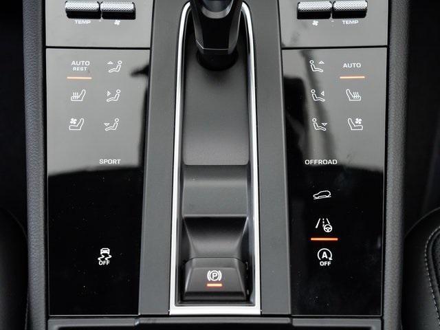 new 2026 Porsche Macan car