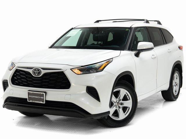 used 2022 Toyota Highlander car, priced at $30,495
