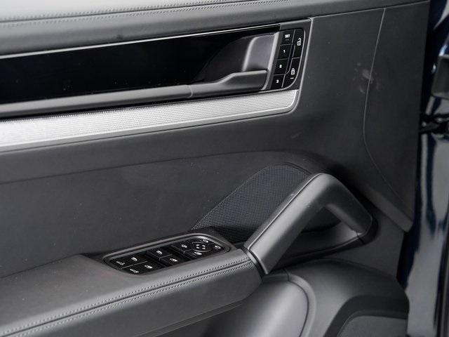 new 2026 Porsche Cayenne car