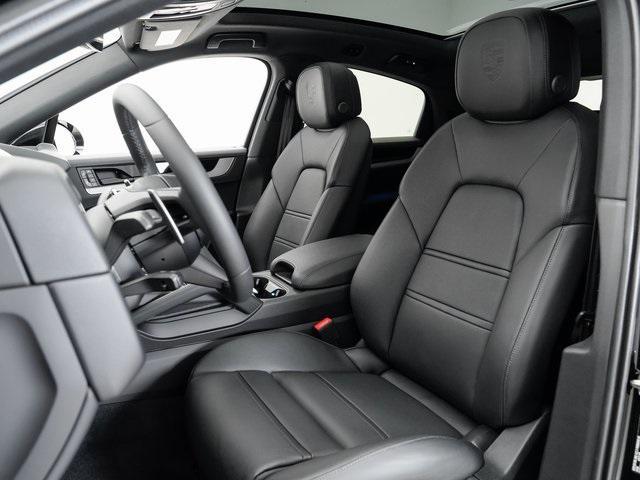 new 2025 Porsche Cayenne car, priced at $100,995