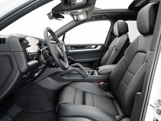 new 2025 Porsche Cayenne car, priced at $106,495
