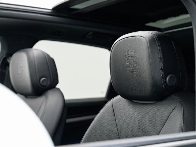 new 2025 Porsche Cayenne car, priced at $107,285