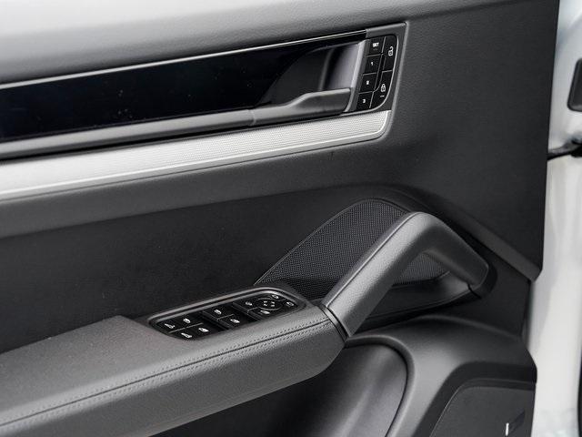 new 2026 Porsche Cayenne car