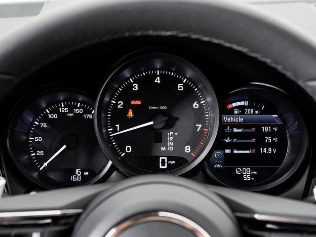 new 2026 Porsche Macan car