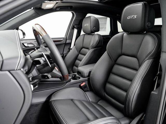 new 2026 Porsche Macan car