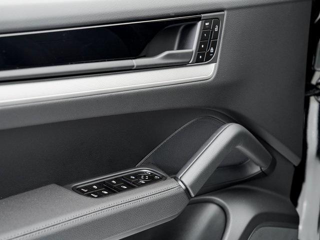 new 2026 Porsche Cayenne car