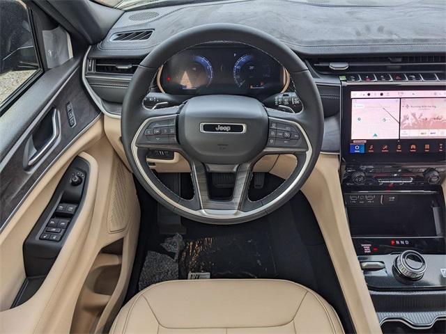 new 2025 Jeep Grand Cherokee car, priced at $46,881