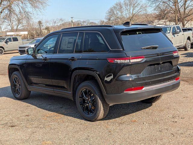 new 2026 Jeep Grand Cherokee car, priced at $47,445