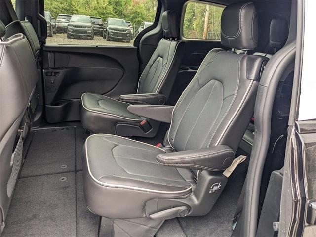 new 2026 Chrysler Pacifica car