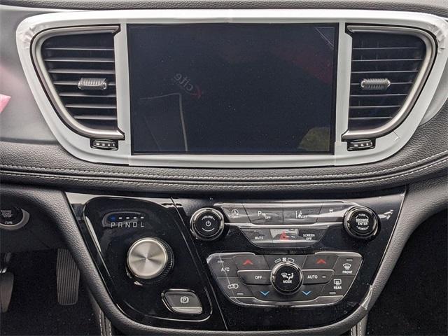 new 2026 Chrysler Pacifica car