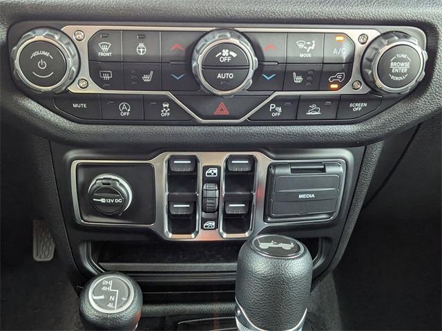 new 2025 Jeep Wrangler car, priced at $44,325