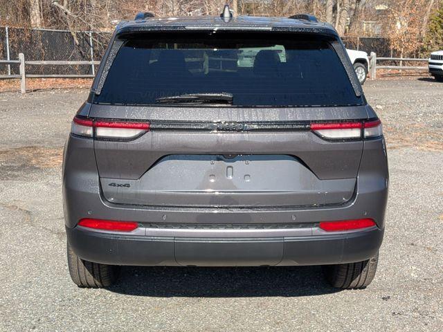new 2026 Jeep Grand Cherokee car, priced at $49,080