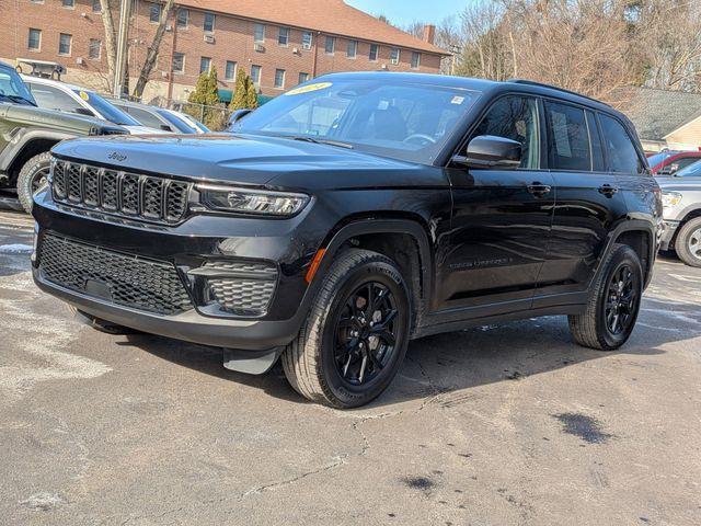 used 2024 Jeep Grand Cherokee car, priced at $32,424