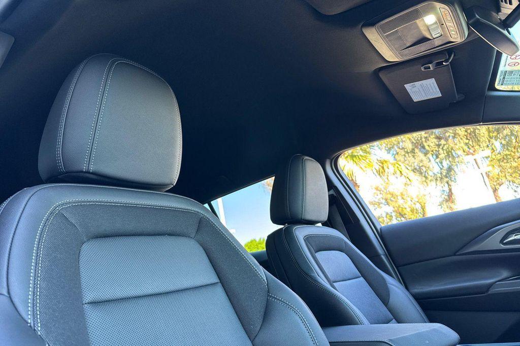 used 2025 Chevrolet Equinox EV car, priced at $23,723