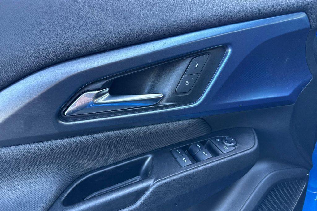 used 2025 Chevrolet Equinox EV car, priced at $23,723