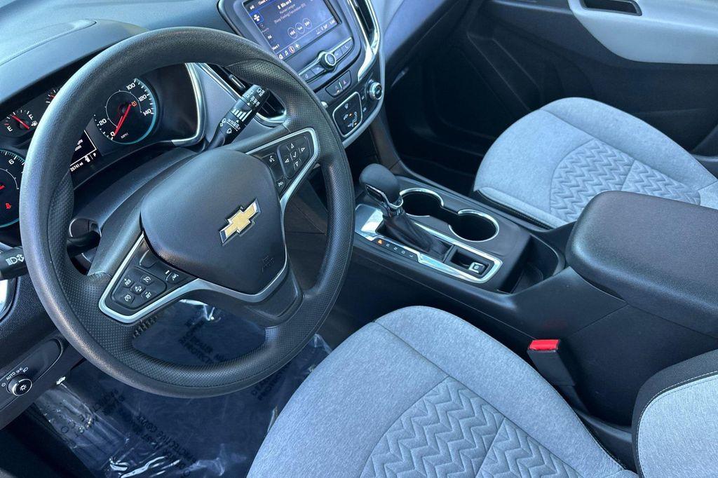 used 2022 Chevrolet Equinox car, priced at $17,740