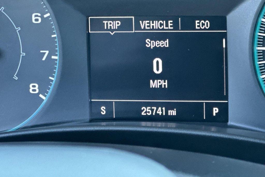 used 2022 Chevrolet Equinox car, priced at $17,740