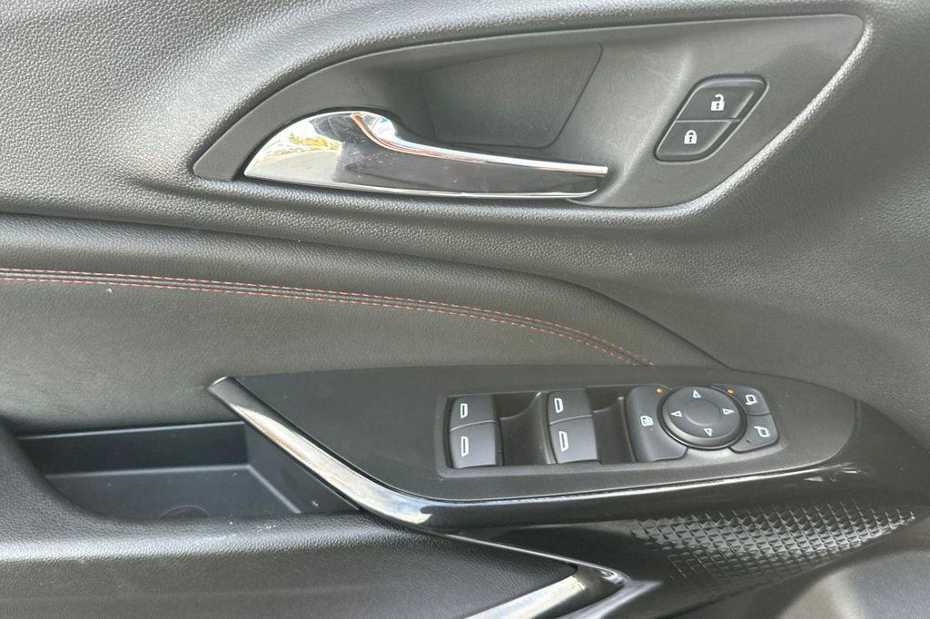 used 2025 Chevrolet Trax car, priced at $23,998