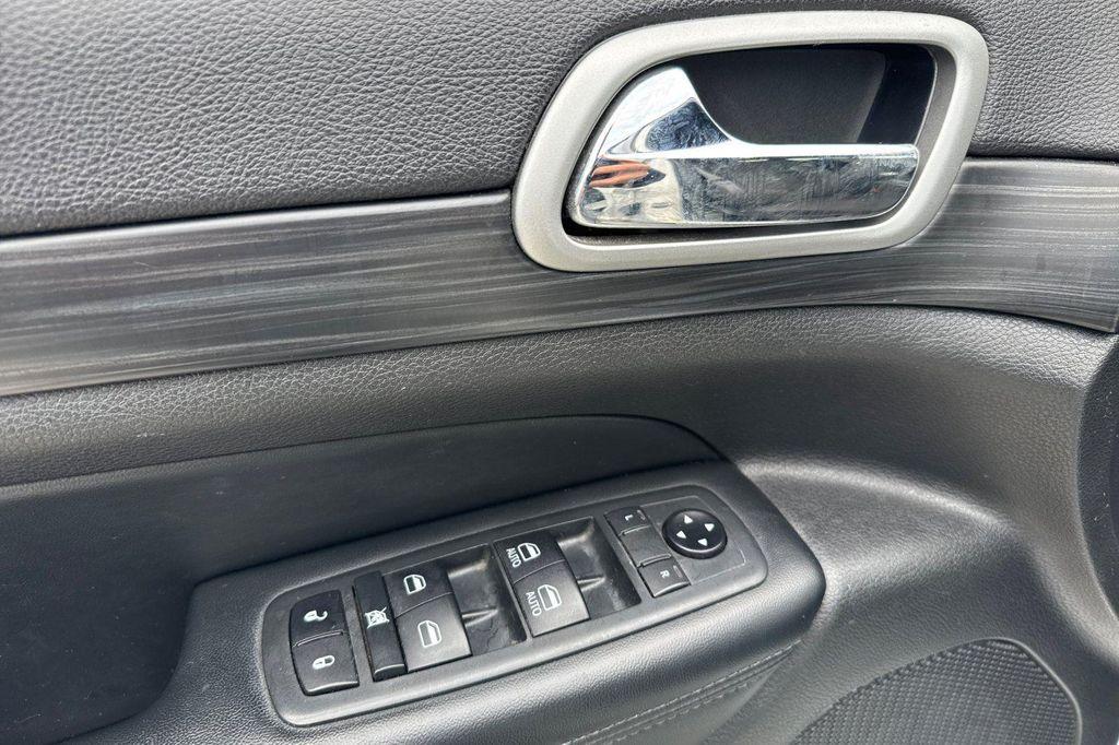 used 2020 Jeep Grand Cherokee car, priced at $15,203