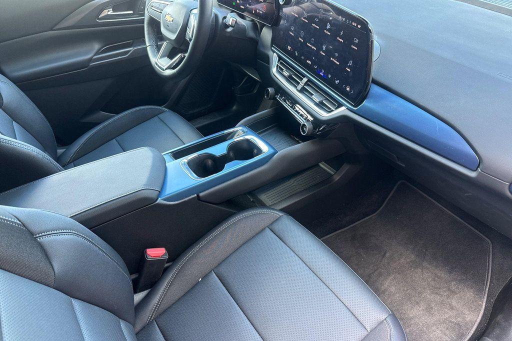 used 2026 Chevrolet Equinox EV car, priced at $42,284