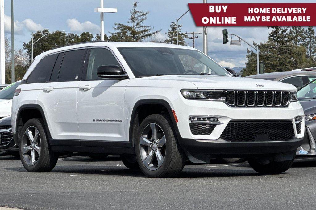 used 2022 Jeep Grand Cherokee car, priced at $27,981