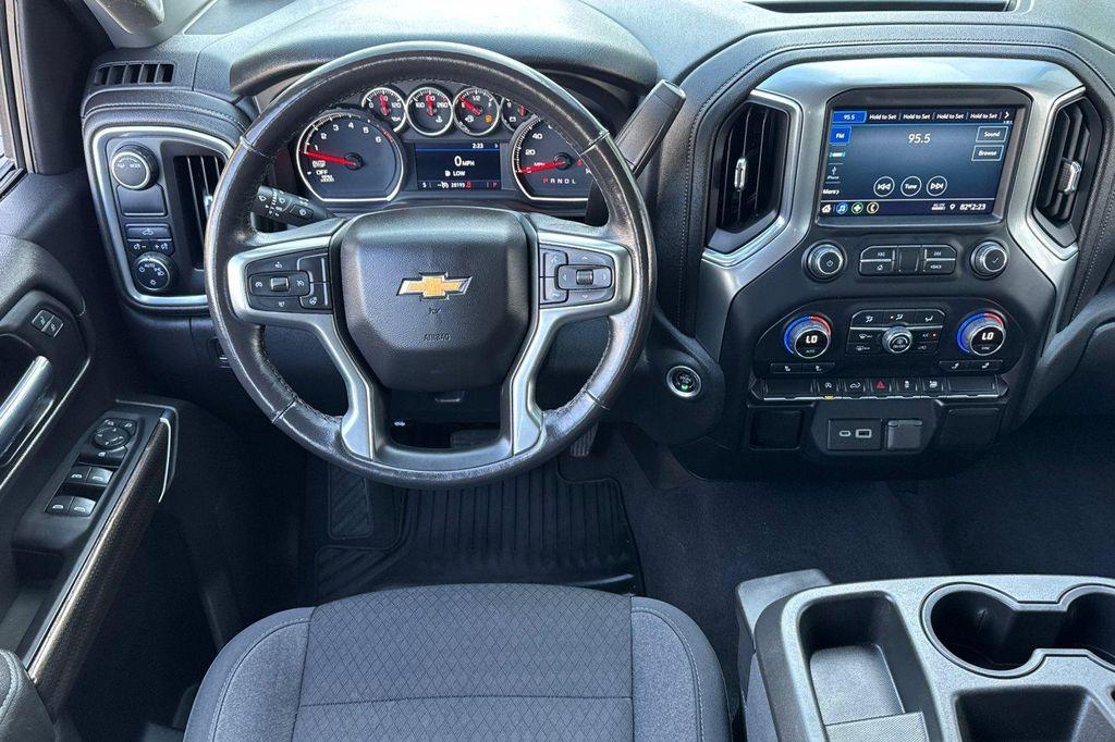 used 2022 Chevrolet Silverado 1500 car, priced at $31,792