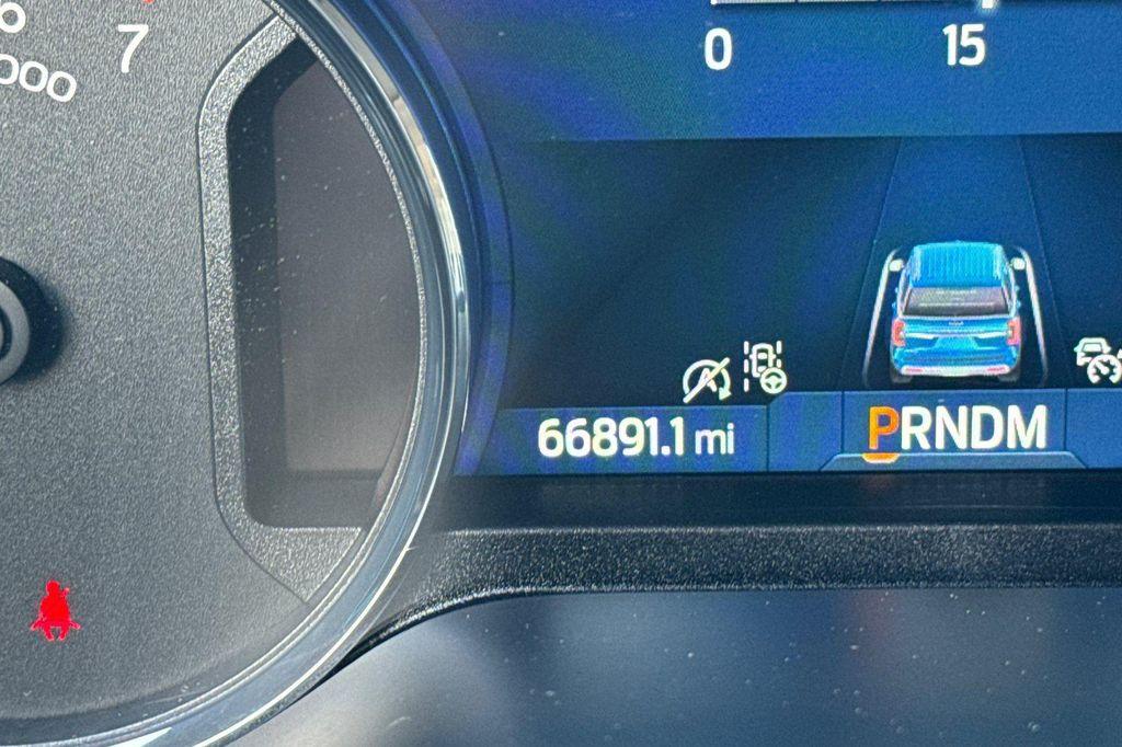 used 2024 Ford Expedition car, priced at $40,997