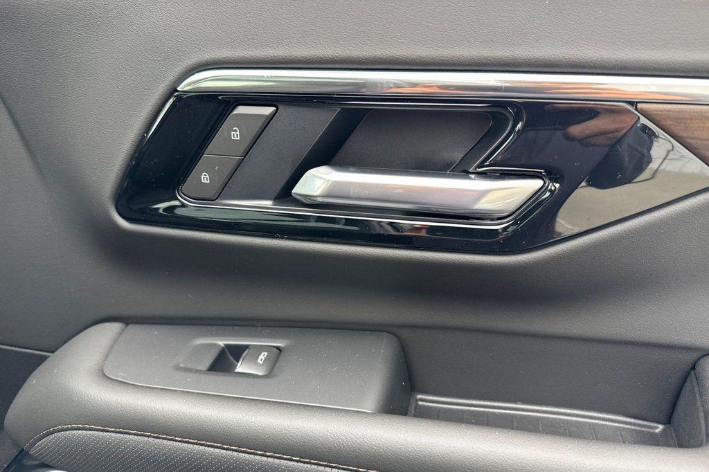 new 2026 Chevrolet Suburban car, priced at $92,011