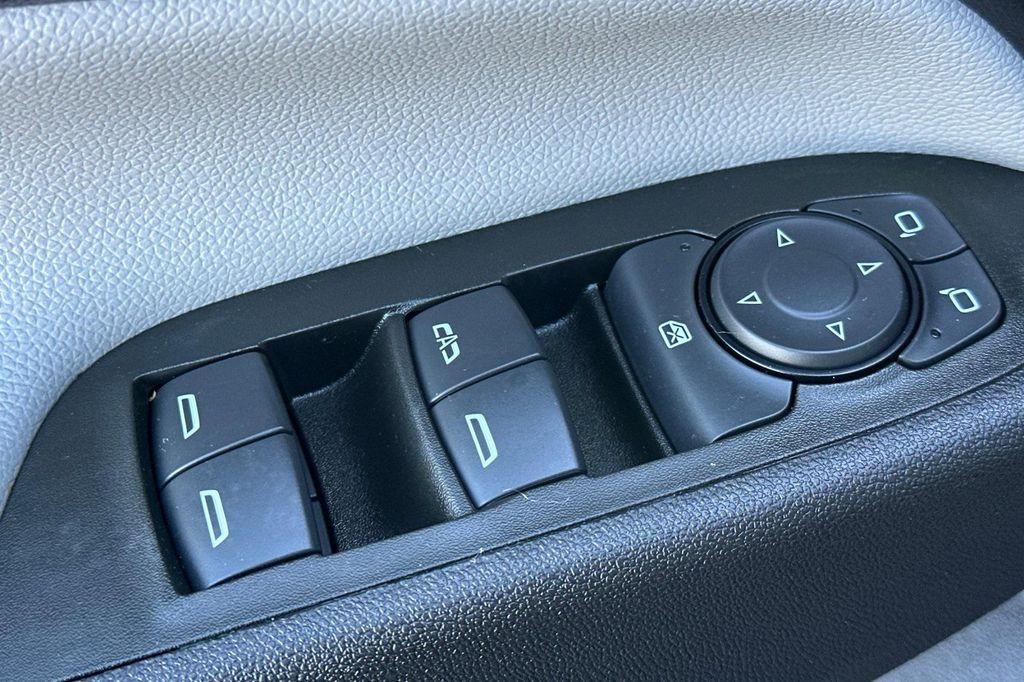 used 2024 Chevrolet Equinox car, priced at $19,748