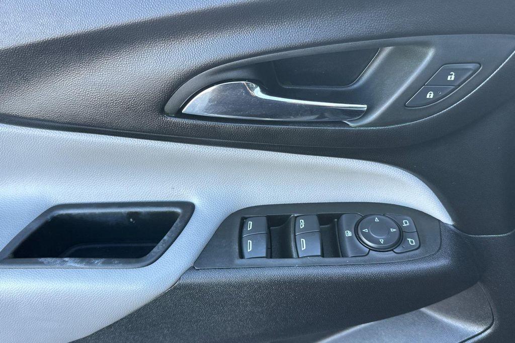 used 2024 Chevrolet Equinox car, priced at $19,748