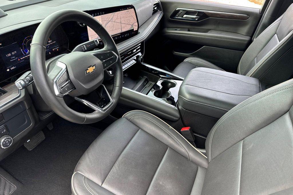 used 2025 Chevrolet Suburban car, priced at $68,625
