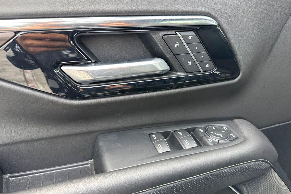 used 2025 Chevrolet Suburban car, priced at $68,625