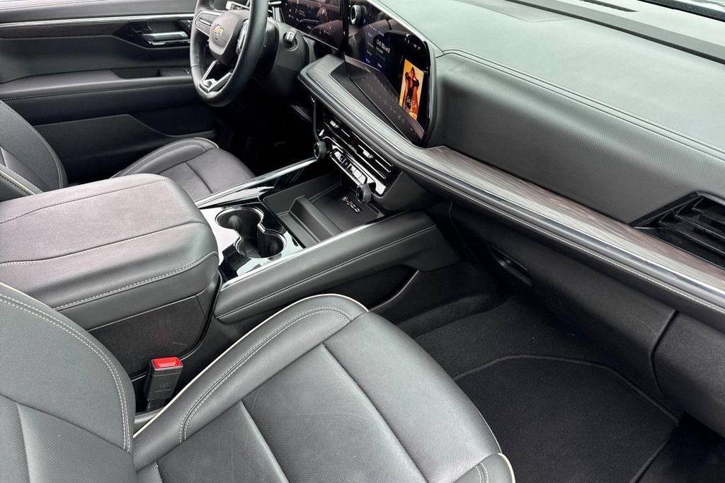 used 2025 Chevrolet Suburban car, priced at $66,888
