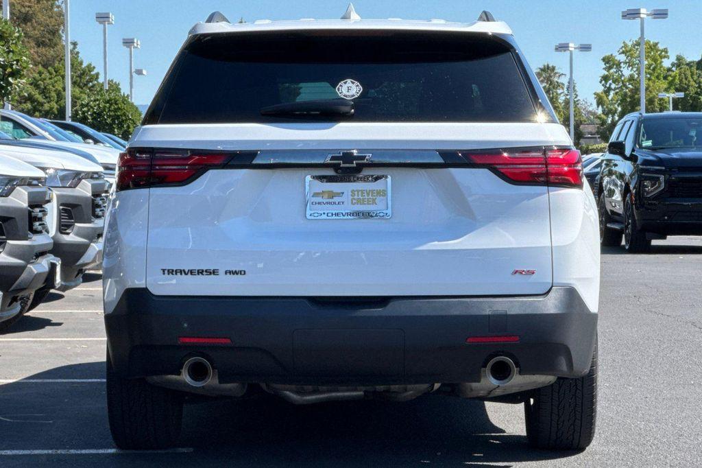 used 2023 Chevrolet Traverse car, priced at $37,677
