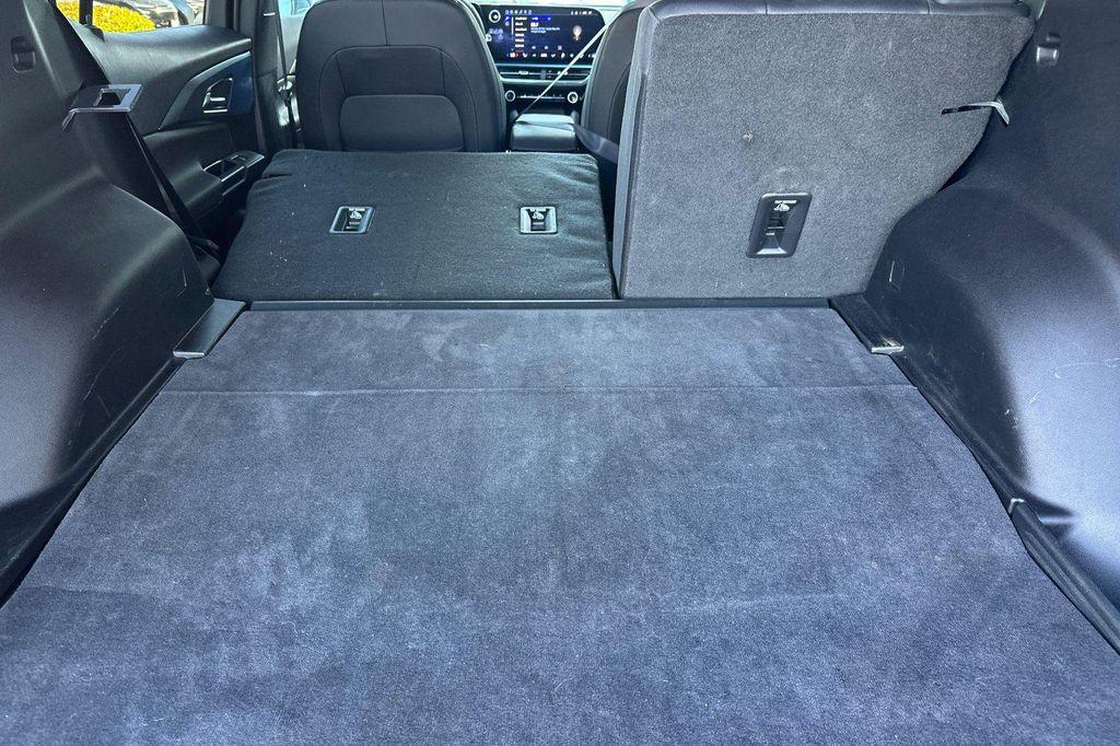 used 2025 Chevrolet Equinox EV car, priced at $22,259